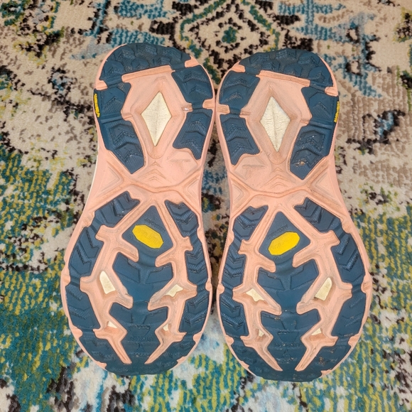 Hoka One Mafate Speed 4 Trail Running Vibrant Colored Shoes, Size 9 Womens - Picture 9 of 10